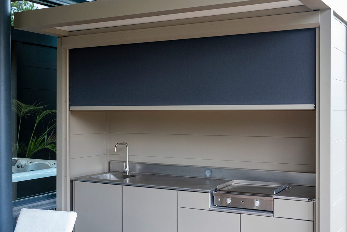 Abri cuisine aluminium sur mesure ASPIC, cuisine d'été ASPIC haut de gamme.