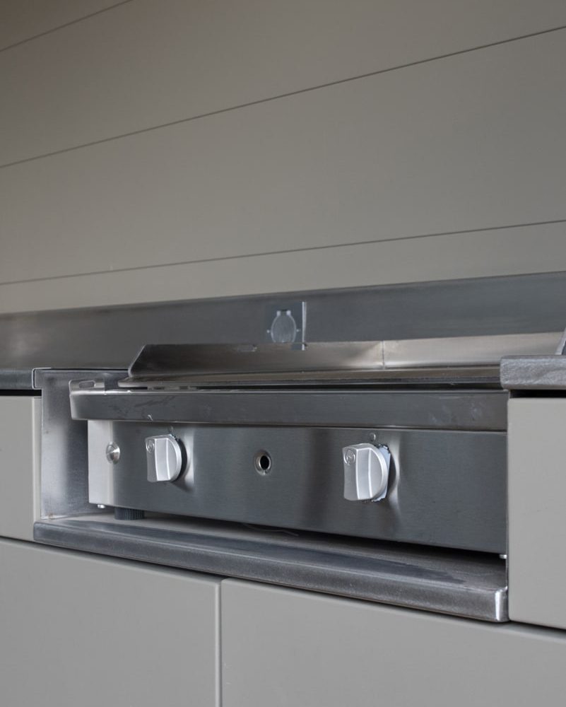 Intégrez votre plancha sur mesure dans votre cuisine d'été ASPIC